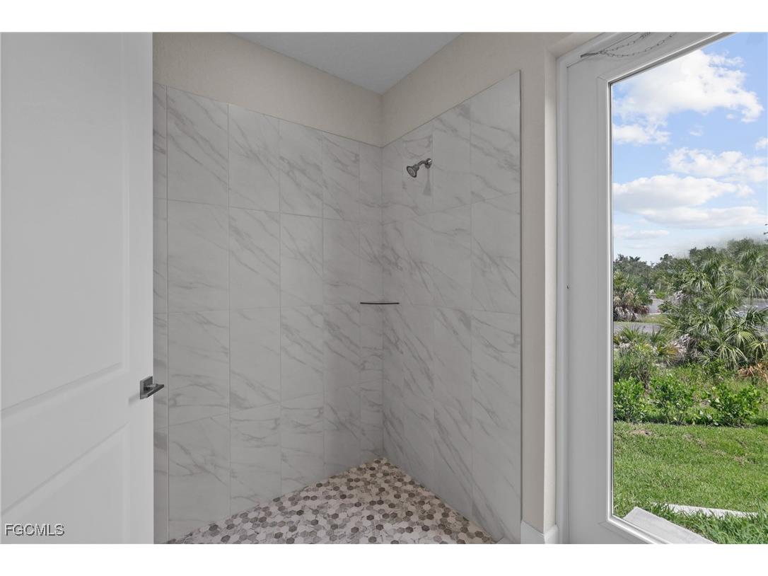 8738 Lakefront Court Fort Myers FL 33908 2025007998 image21