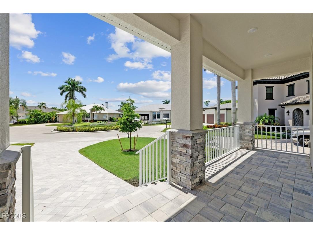 8738 Lakefront Court Fort Myers FL 33908 2025007998 image34