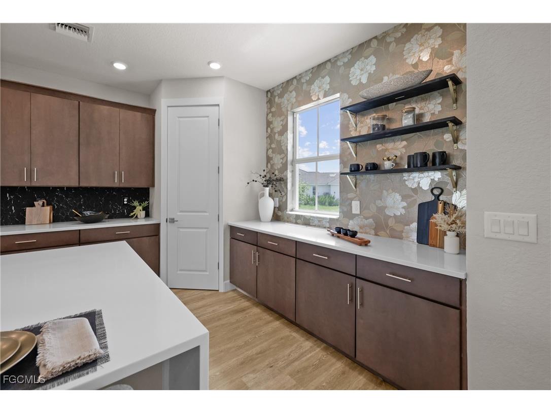 8738 Lakefront Court Fort Myers FL 33908 2025007998 image7