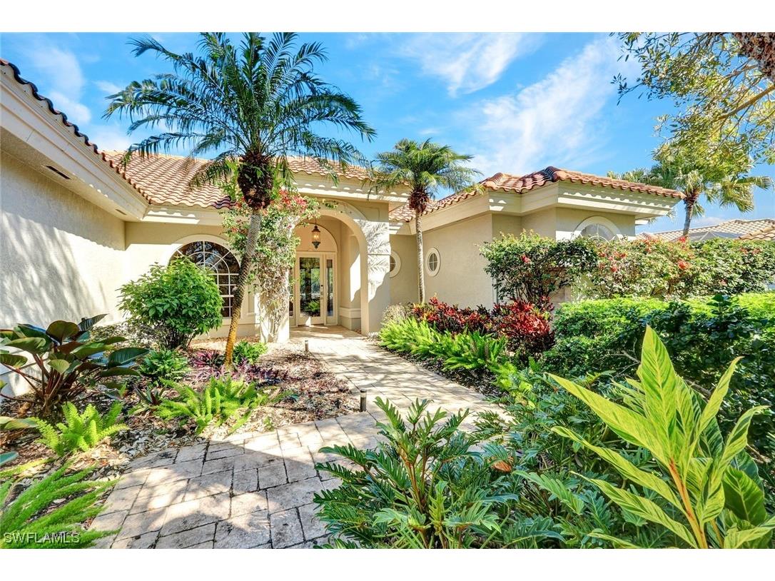 874 Wyndemere Way Naples FL 34105 224016460 image1