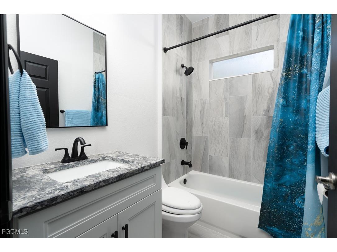 8740 Banyan Bay Boulevard Fort Myers FL 33908 2025017446 image14