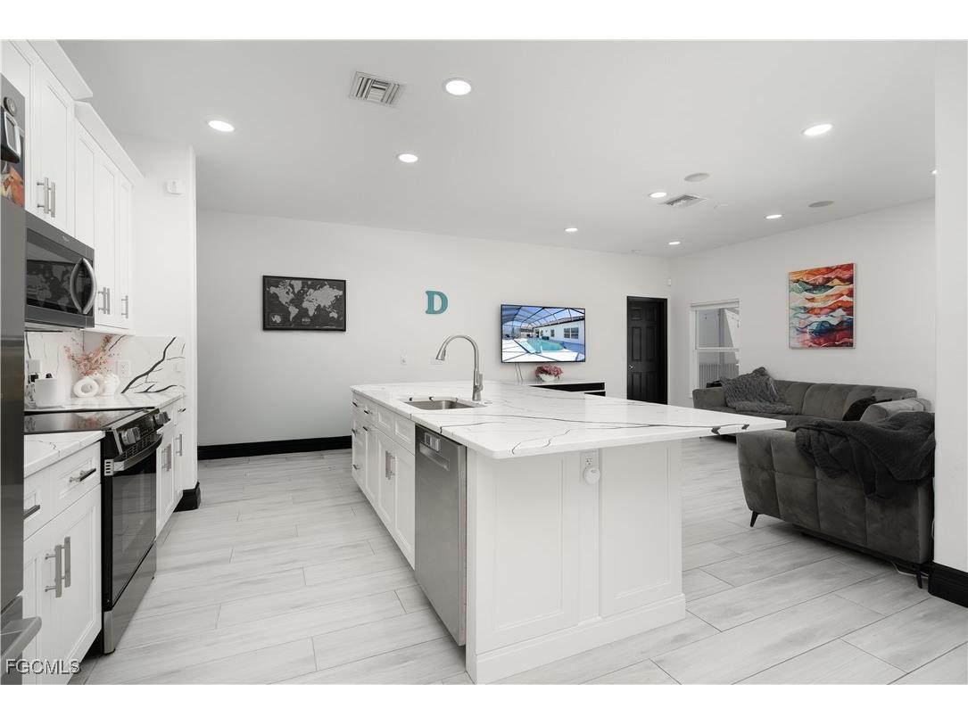 8740 Banyan Bay Boulevard Fort Myers FL 33908 2025017446 image8