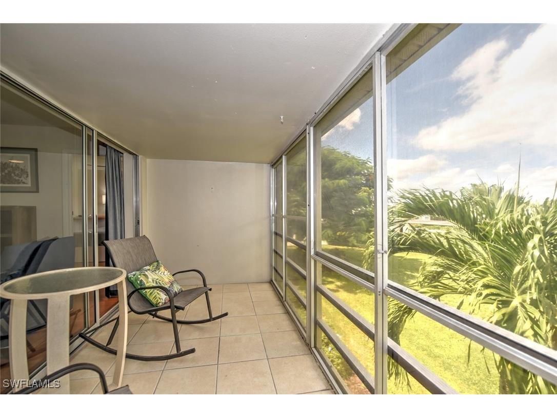 8740 Lueck Lane #5 Fort Myers FL 33919 225076052 image4