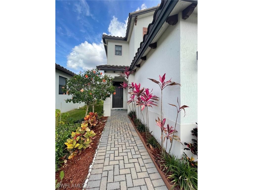 8740 Madrid Circle Naples FL 34104 223073210 image1