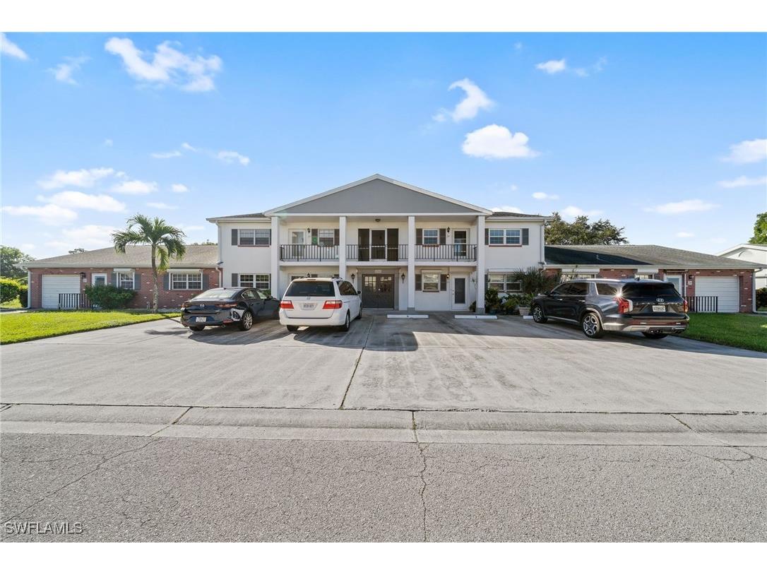 8741 Lueck Lane #5 Fort Myers FL 33919 225077242 image1