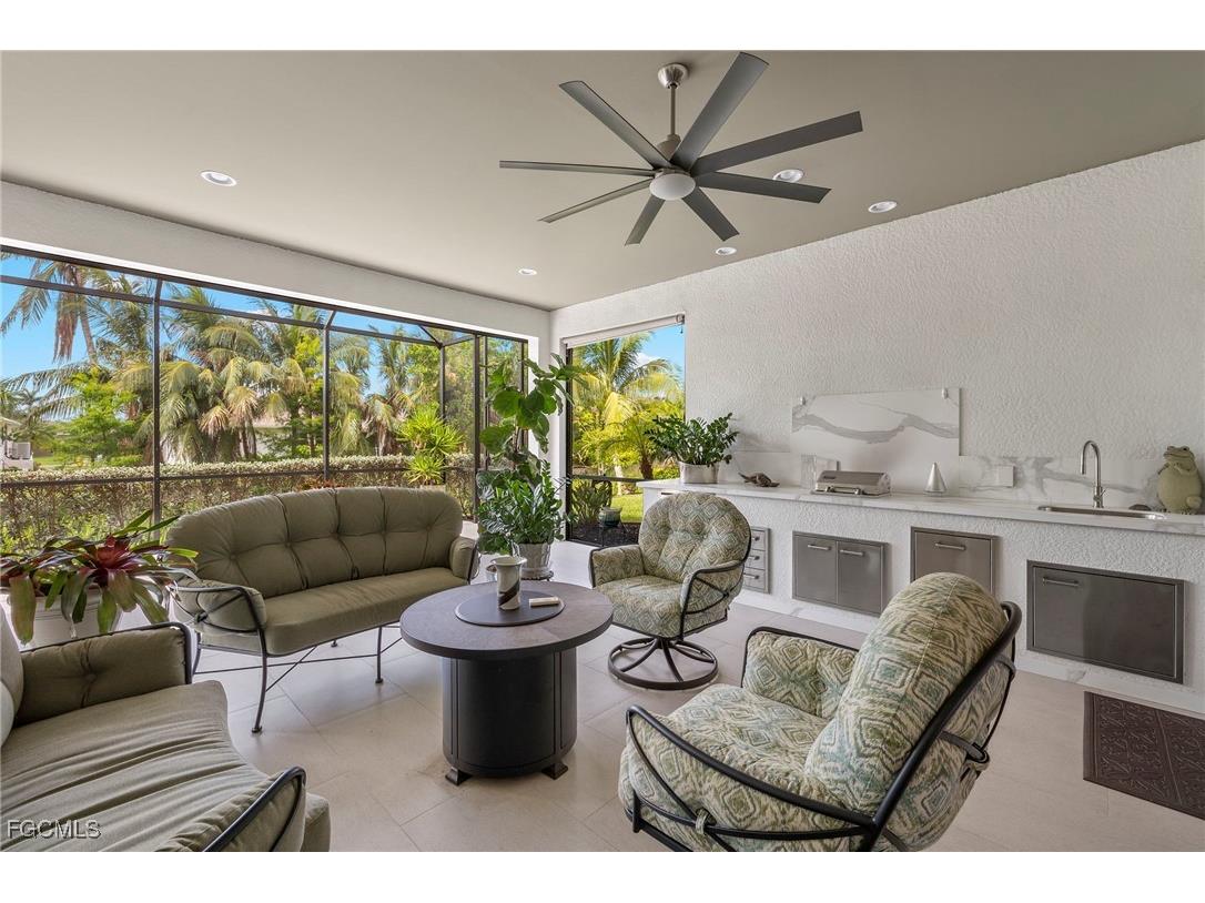 8741 Westwood Oaks Place Fort Myers FL 33908 2025013386 image23