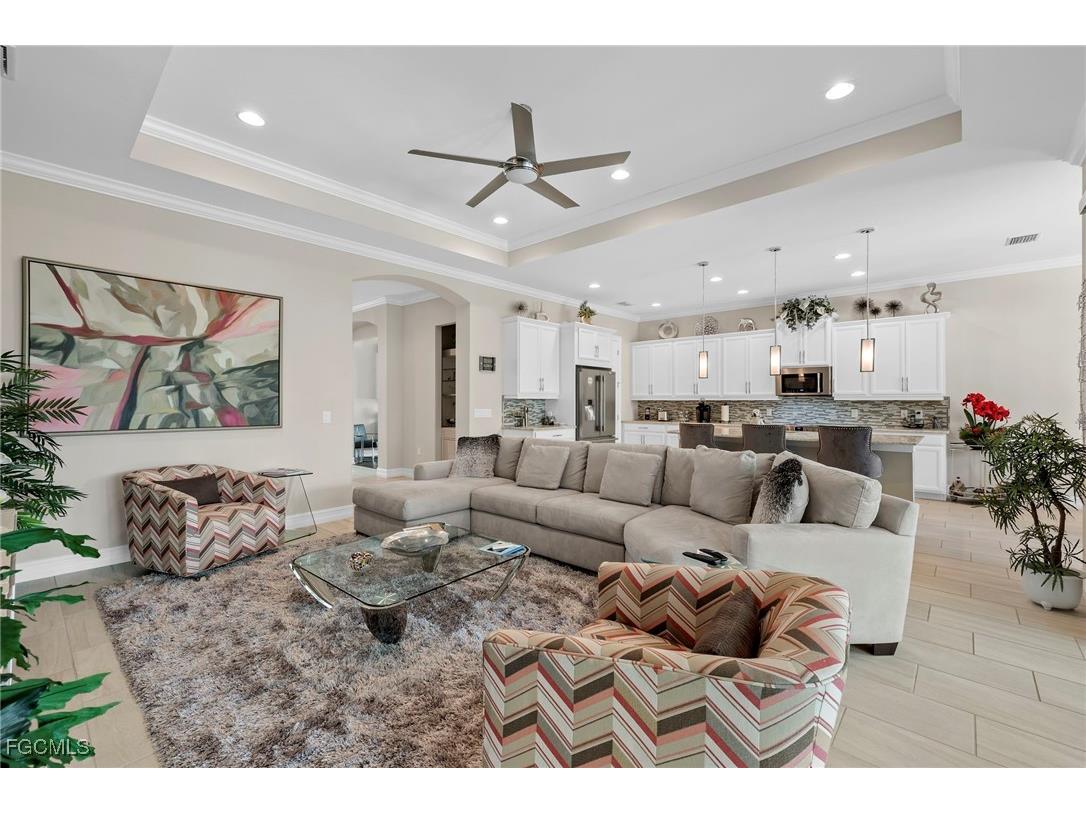 8741 Westwood Oaks Place Fort Myers FL 33908 2025013386 image4