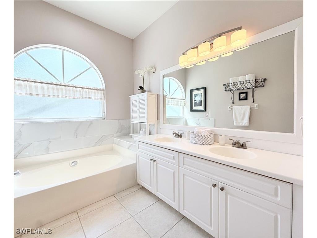 8744 Naples Heritage Drive #E28 Naples FL 34112 225071430 image18