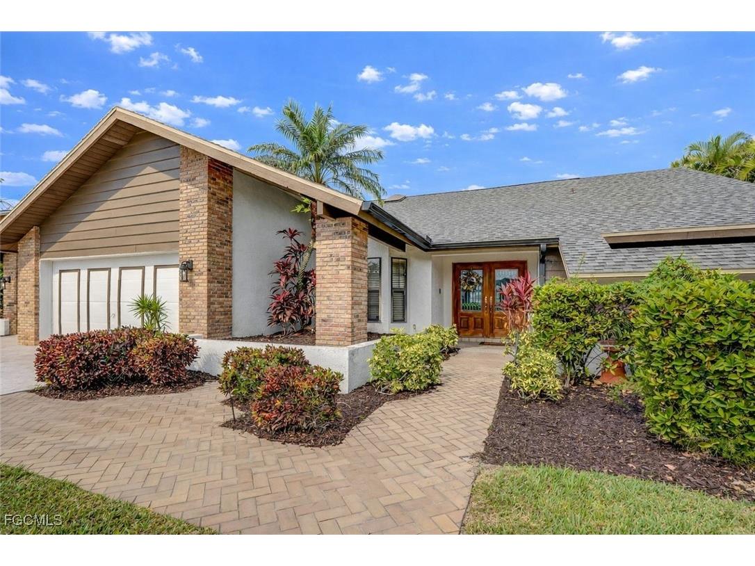 8746 Banyan Cove Circle Fort Myers FL 33919 225018751 image2