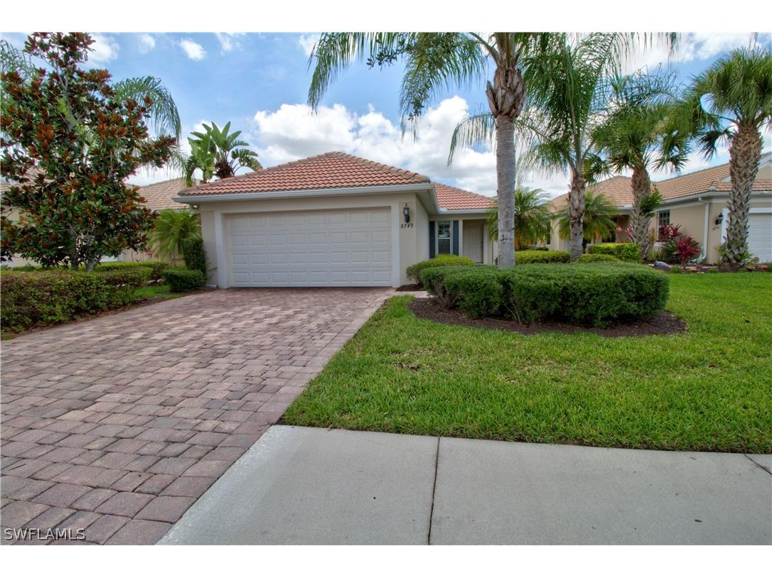 8749 Querce Court Naples FL 34114 224051544 image1