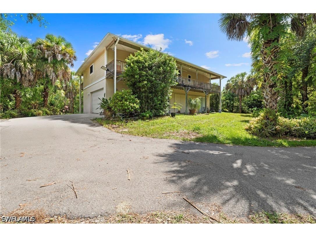 875 20th Street NE Naples FL 34120 226027107 image1