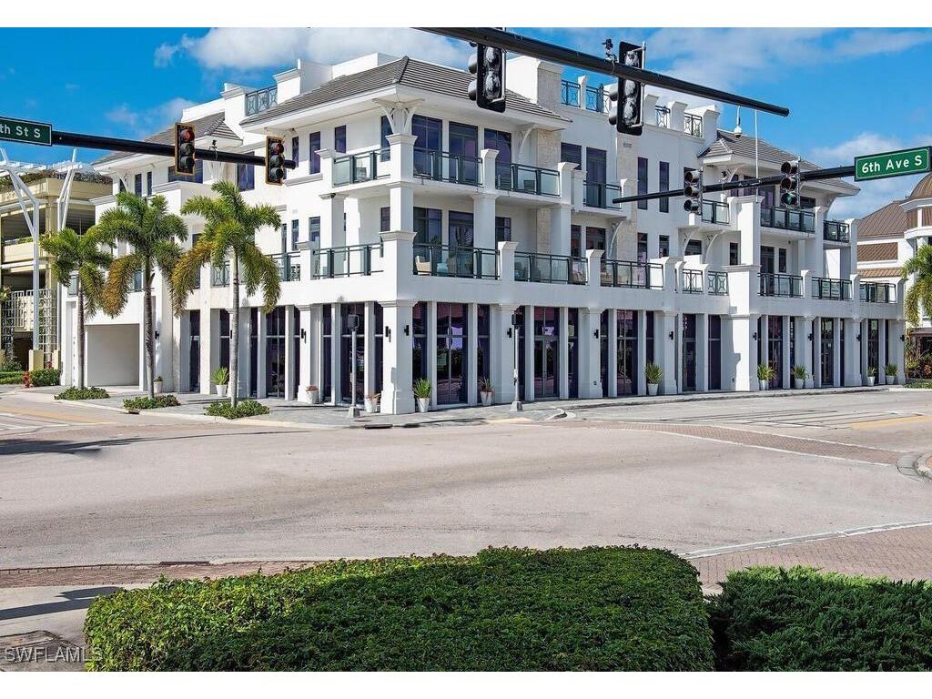 875 6th Avenue S #204 Naples FL 34102 225071591 image1