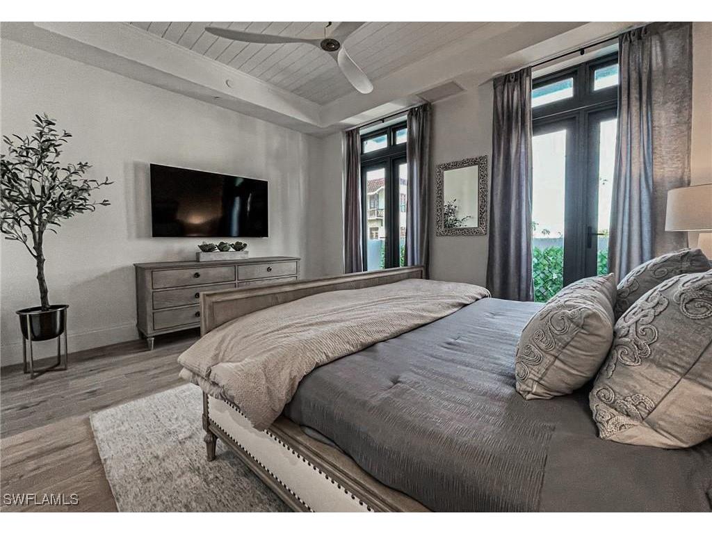 875 6th Avenue S #204 Naples FL 34102 225071591 image25