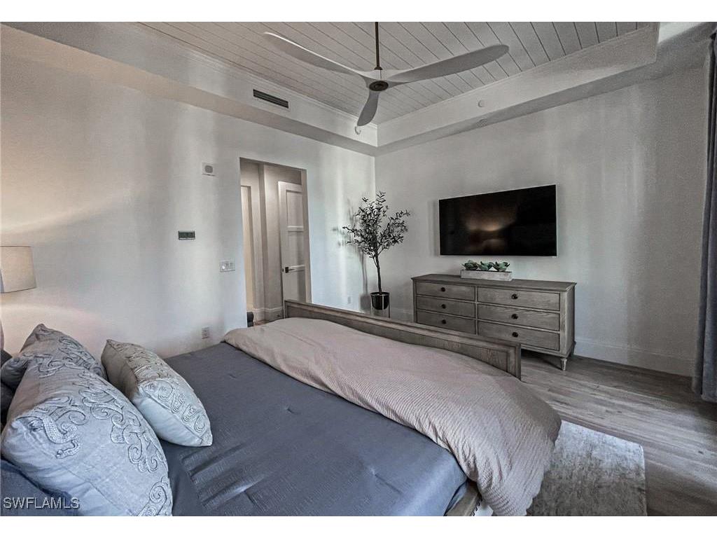 875 6th Avenue S #204 Naples FL 34102 225071591 image26