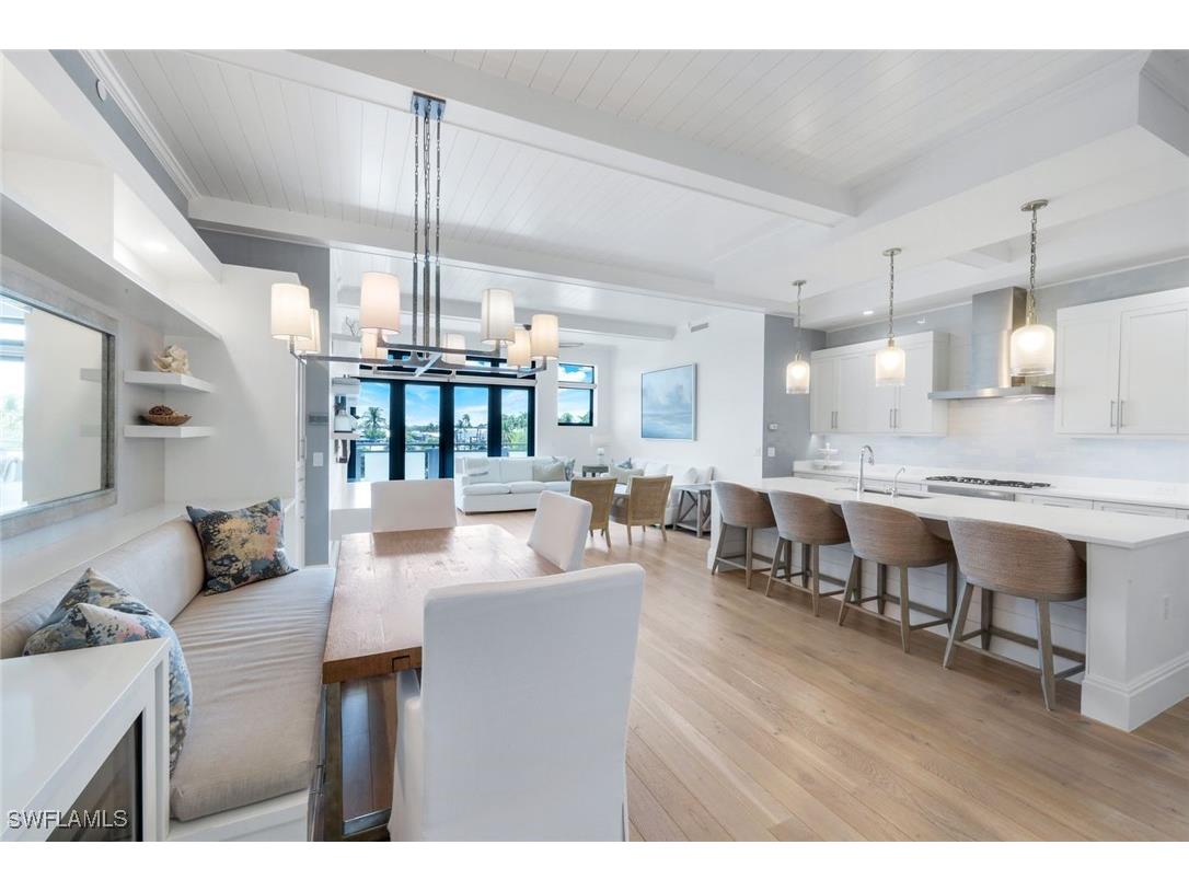 875 6th Avenue S #303 Naples FL 34102 225058725 image17