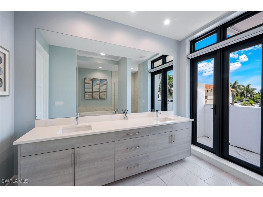 875 6th Avenue S #303 Naples FL 34102 225058725 image20