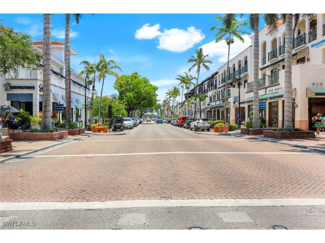 875 6th Avenue S #303 Naples FL 34102 225058725 image41