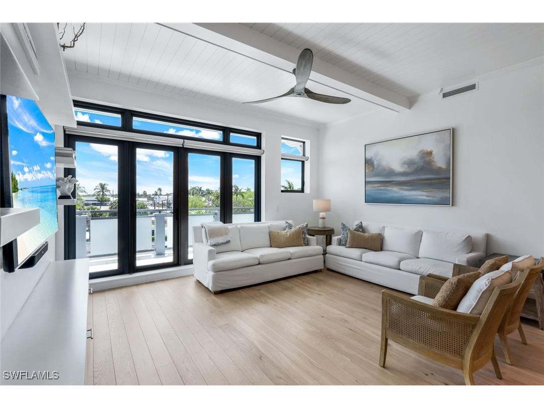 875 6th Avenue S #303 Naples FL 34102 225058725 image9