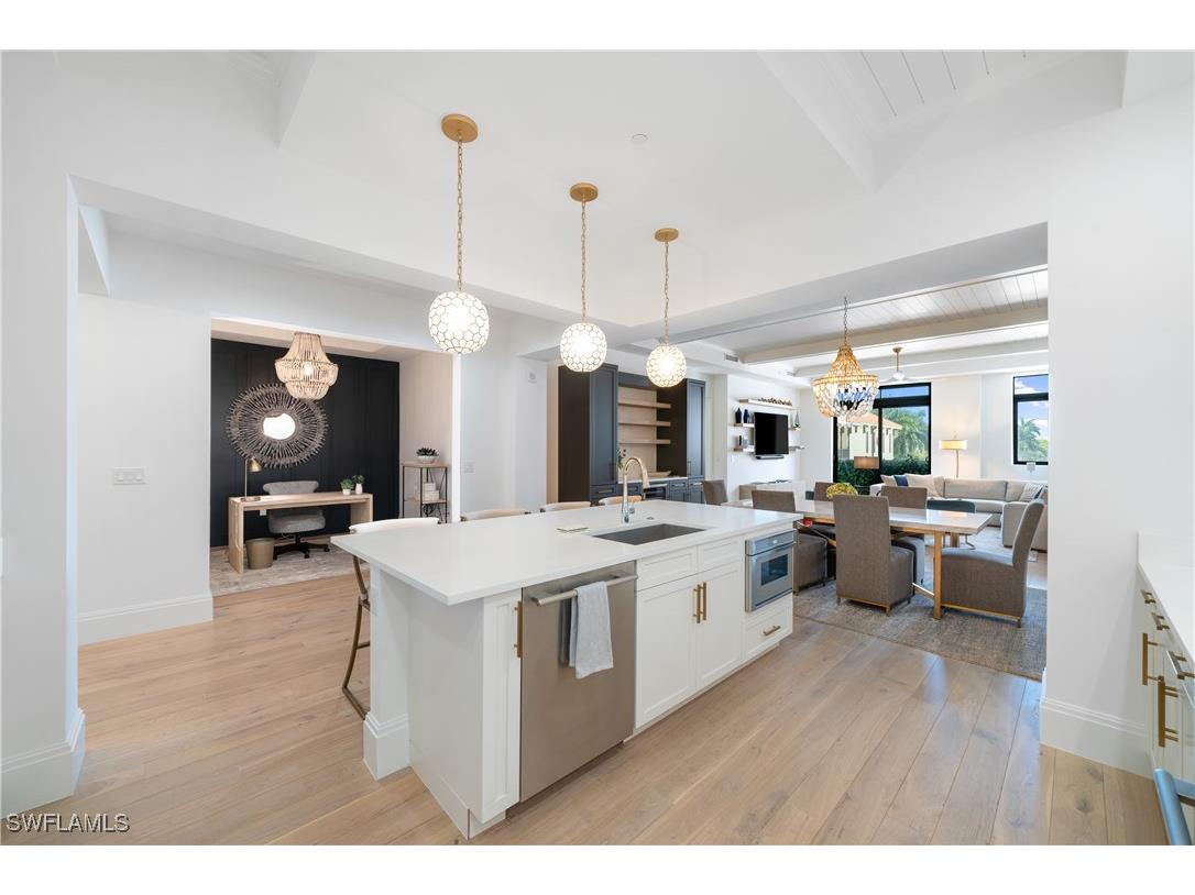 875 6th Avenue S #304 Naples FL 34102 225074390 image13