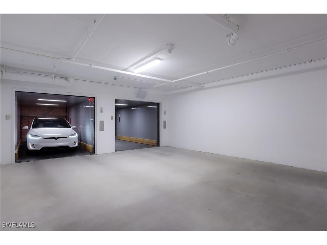 875 6th Avenue S #304 Naples FL 34102 225074390 image38