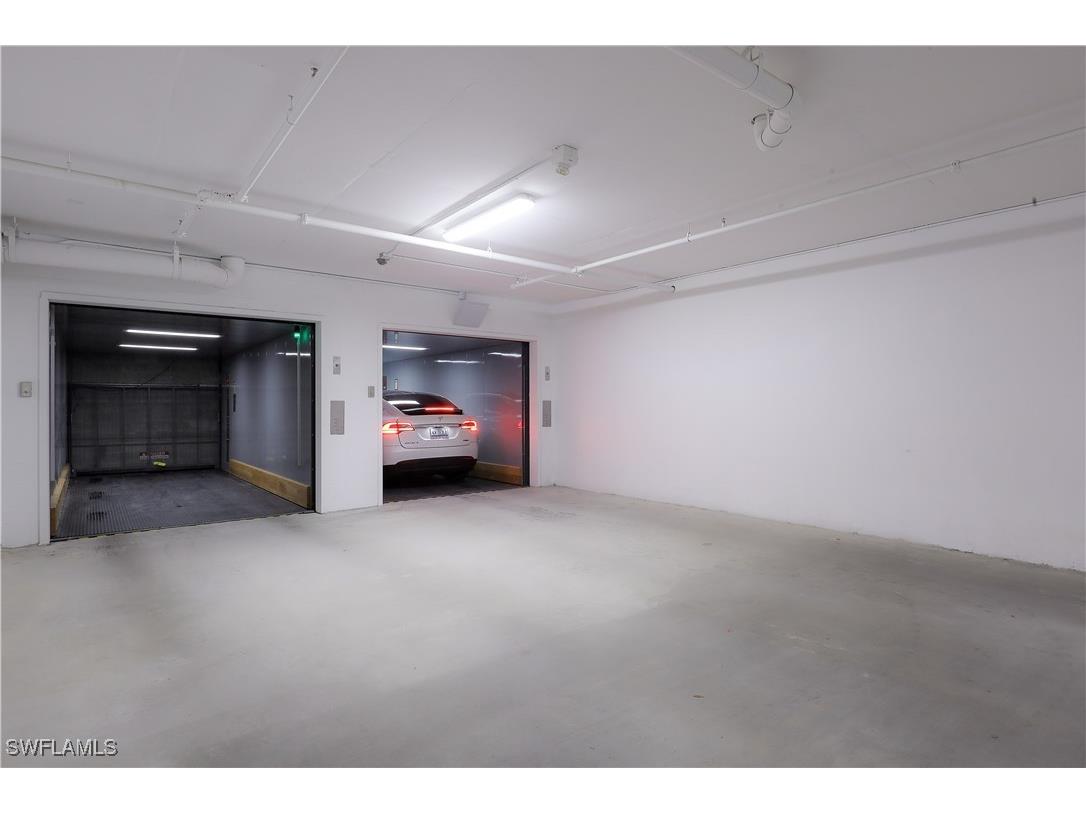 875 6th Avenue S #304 Naples FL 34102 225074390 image39