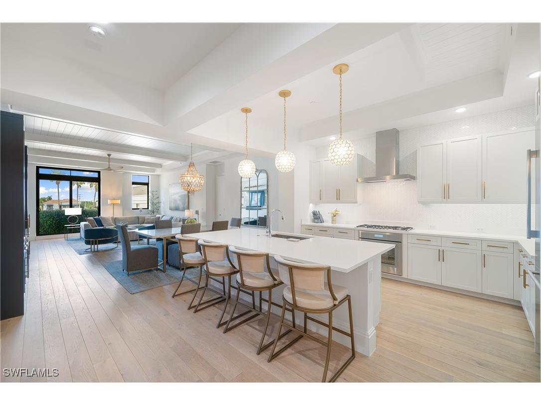 875 6th Avenue S #304 Naples FL 34102 225074390 image6