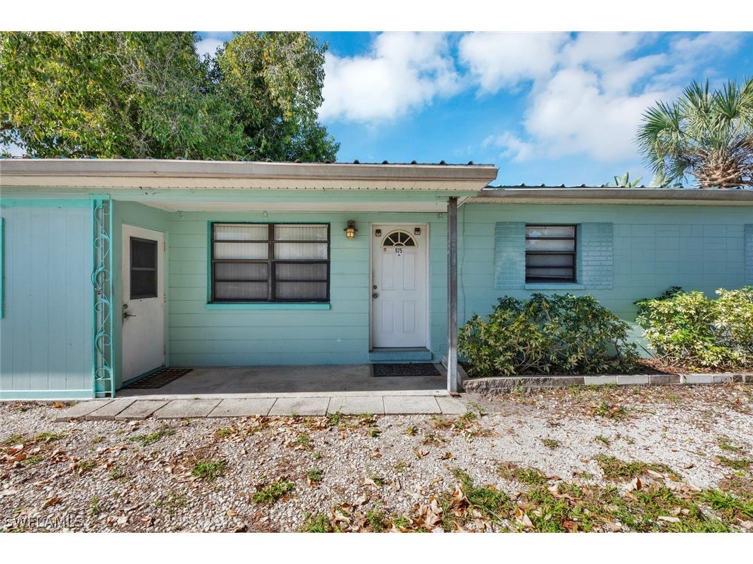 875 Coconut Drive North Fort Myers FL 33904 224031508 image1