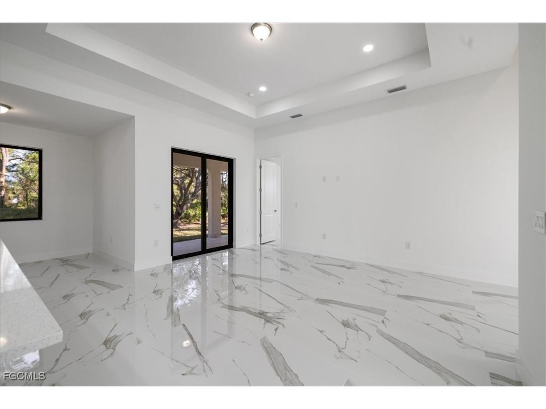 875 Kidvale Street Lehigh Acres FL 33974 2025010110 image5