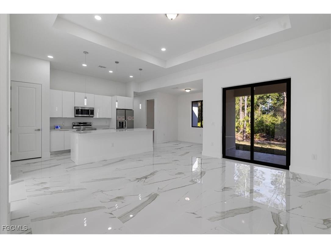 875 Kidvale Street Lehigh Acres FL 33974 2025010110 image6