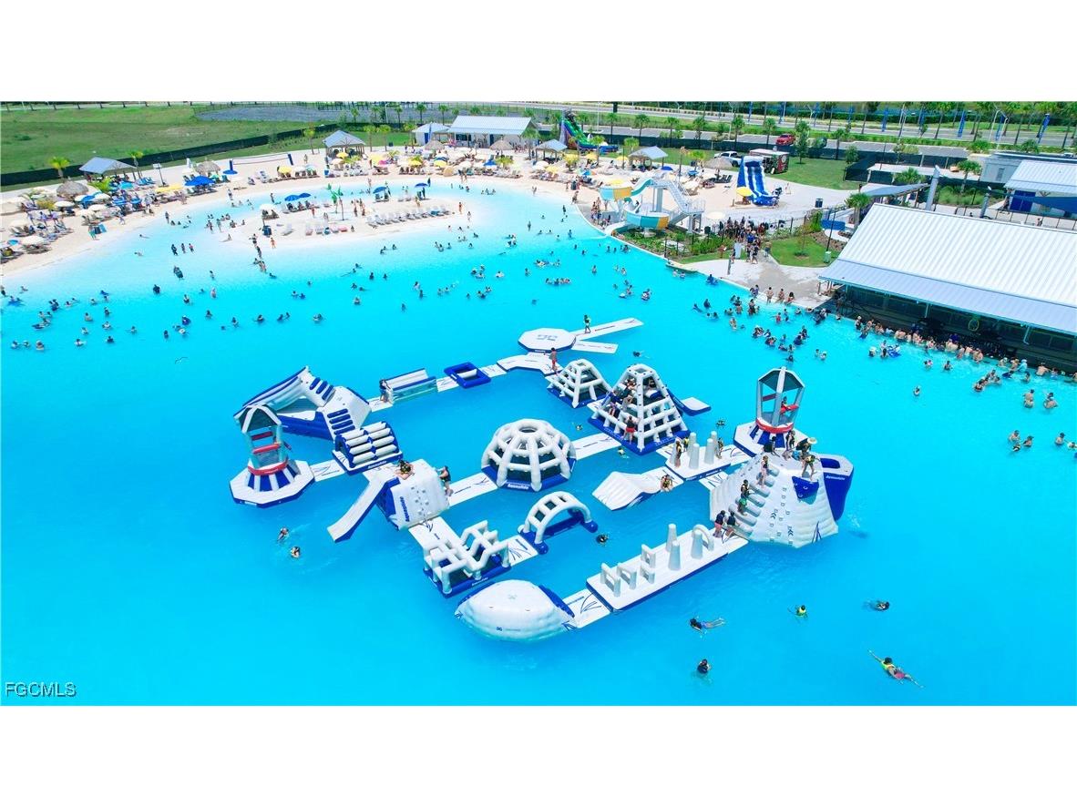 8750 Cascade Price Circle North Fort Myers FL 33917 2025008993 image1