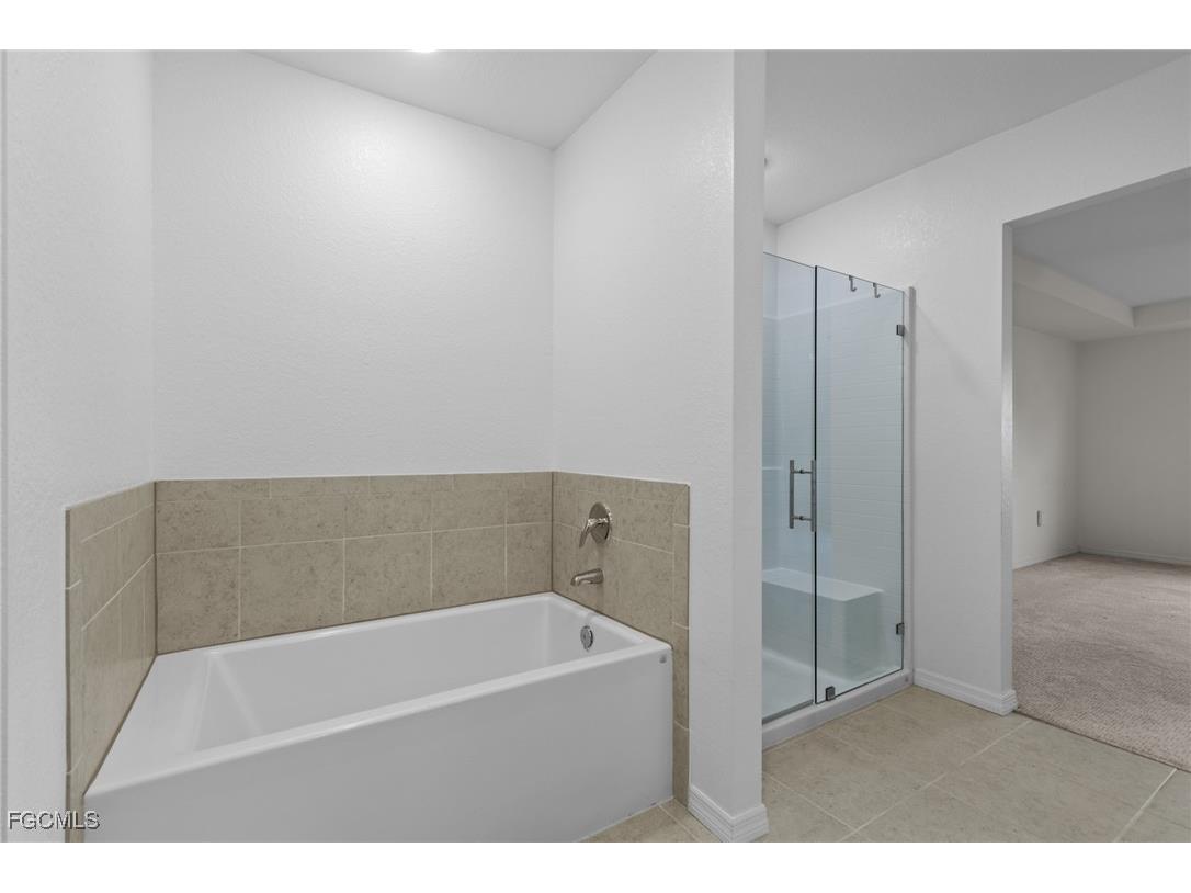 8750 Cascade Price Circle North Fort Myers FL 33917 2025008993 image26