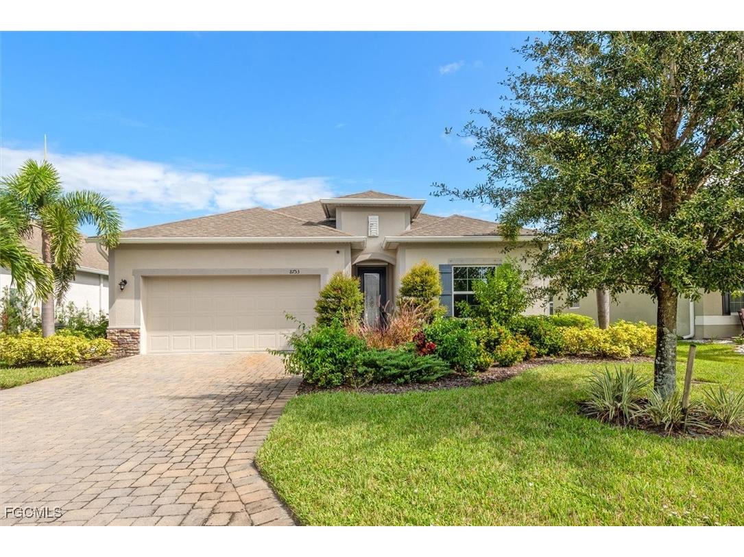 8753 Cascade Price Circle North Fort Myers FL 33917 2025013764 image1