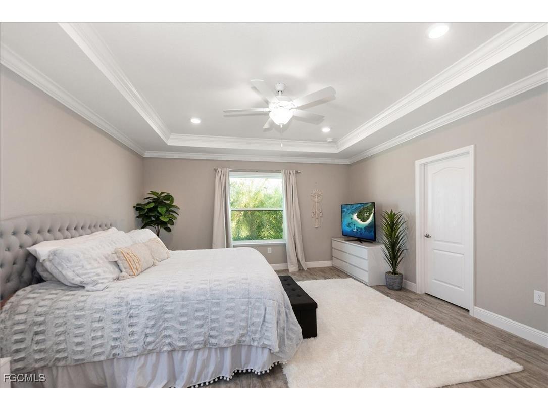 8753 Cascade Price Circle North Fort Myers FL 33917 2025013764 image15