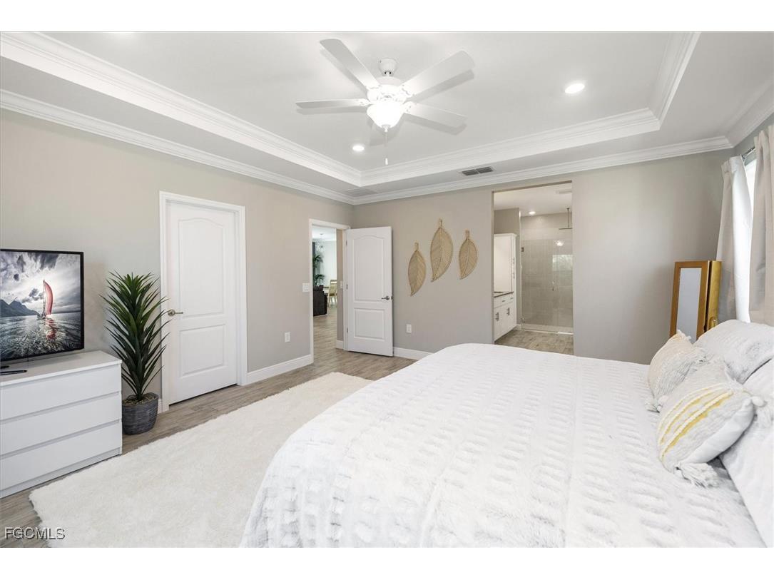 8753 Cascade Price Circle North Fort Myers FL 33917 2025013764 image16