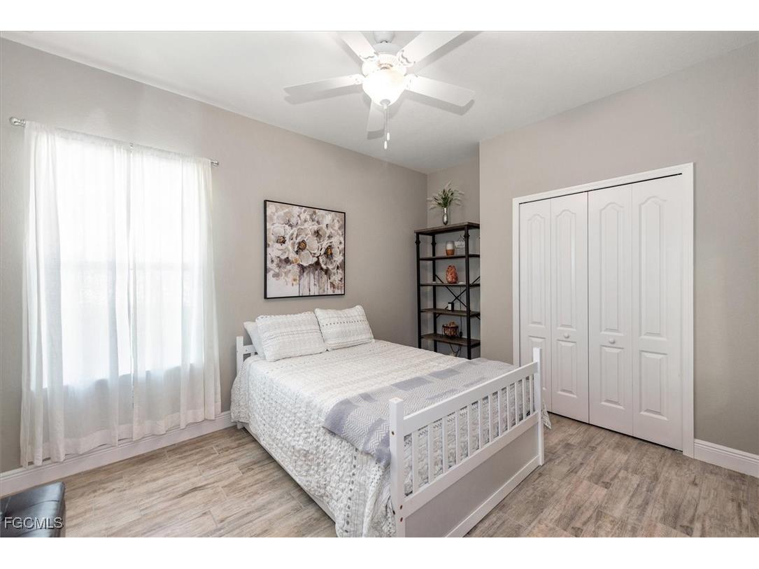 8753 Cascade Price Circle North Fort Myers FL 33917 2025013764 image23