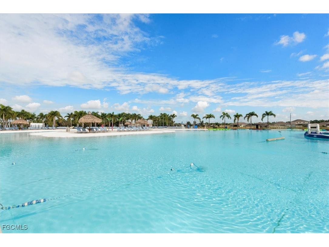 8753 Cascade Price Circle North Fort Myers FL 33917 2025013764 image35