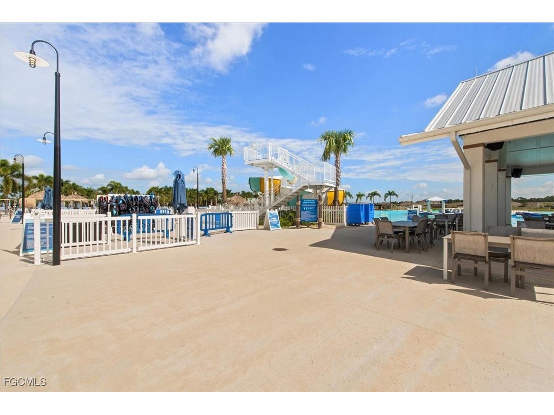 8753 Cascade Price Circle North Fort Myers FL 33917 2025013764 image38