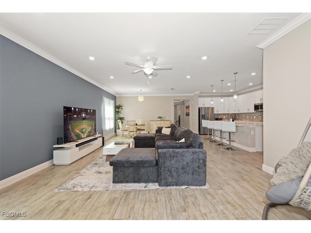 8753 Cascade Price Circle North Fort Myers FL 33917 2025013764 image4