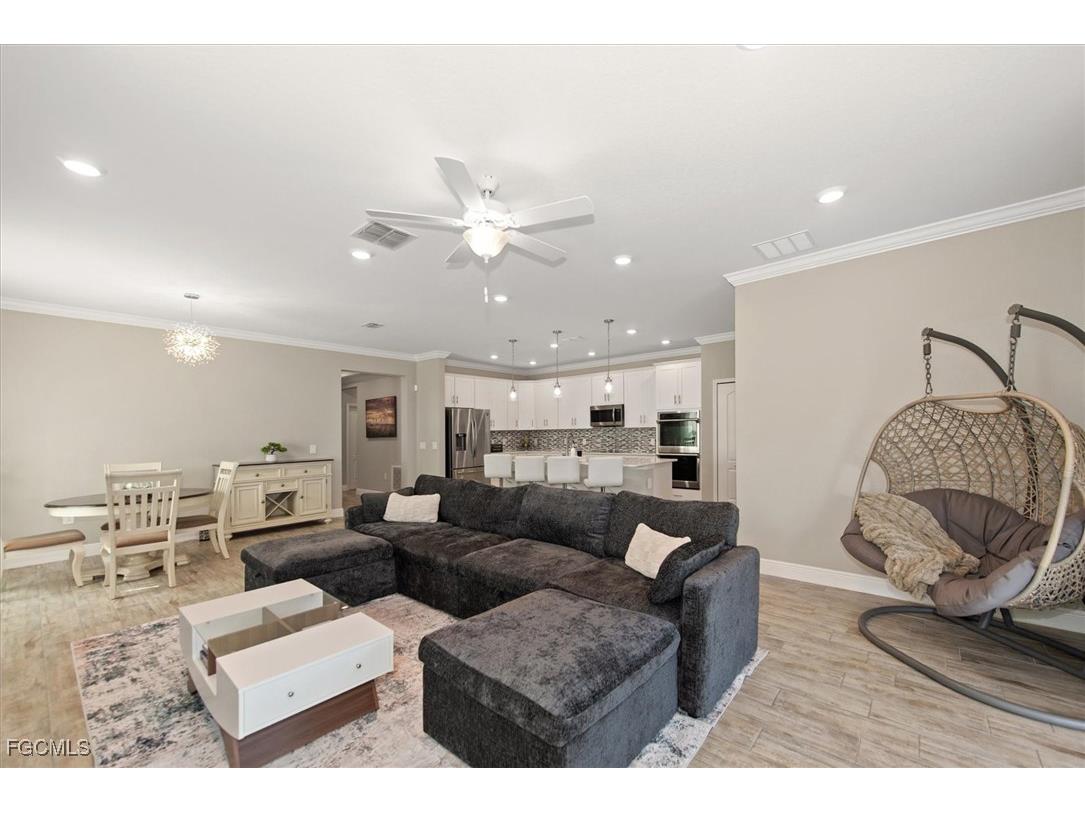 8753 Cascade Price Circle North Fort Myers FL 33917 2025013764 image7