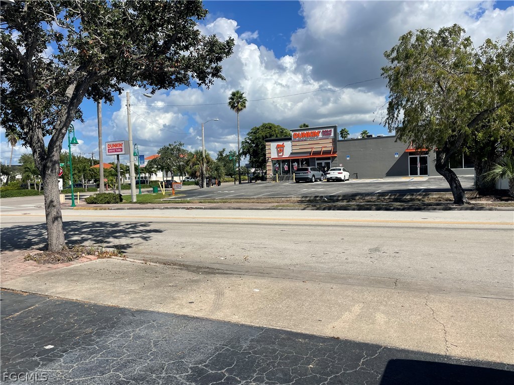 876 Cape Coral Parkway E Cape Coral FL 33904 2026012114 image6