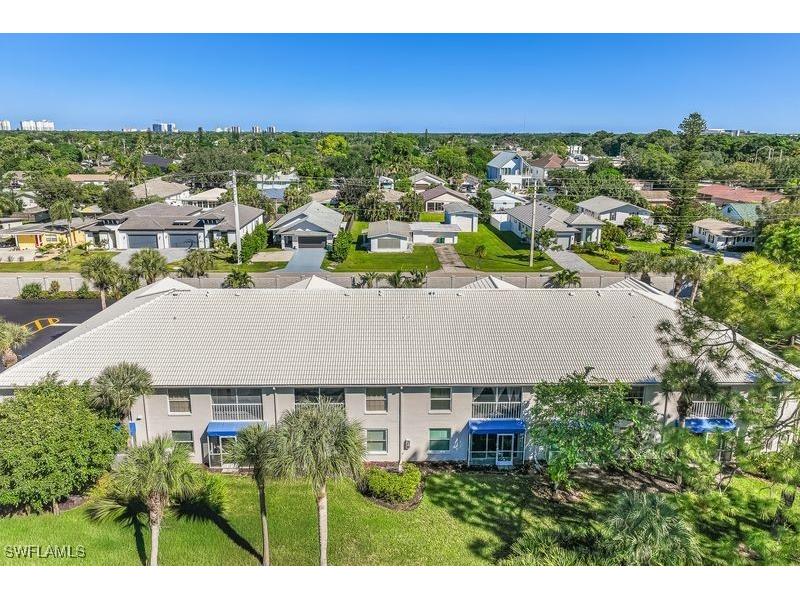 876 Gulf Pavilion Drive #101 Naples FL 34108 225074362 image18