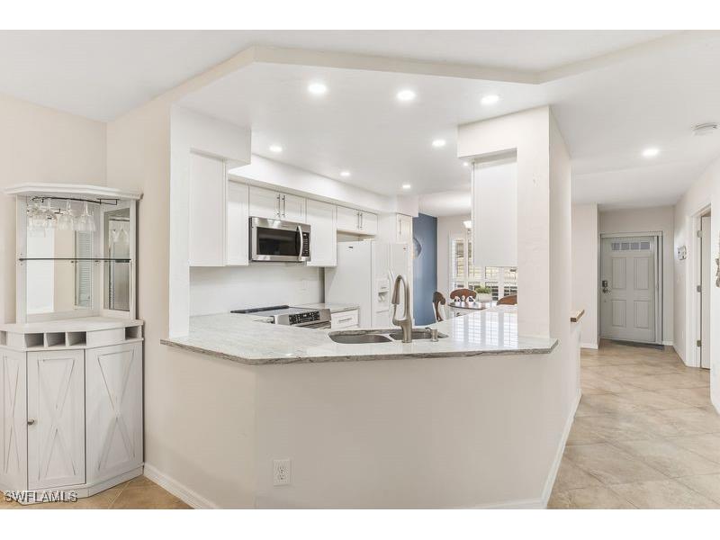 876 Gulf Pavilion Drive #101 Naples FL 34108 225074362 image5