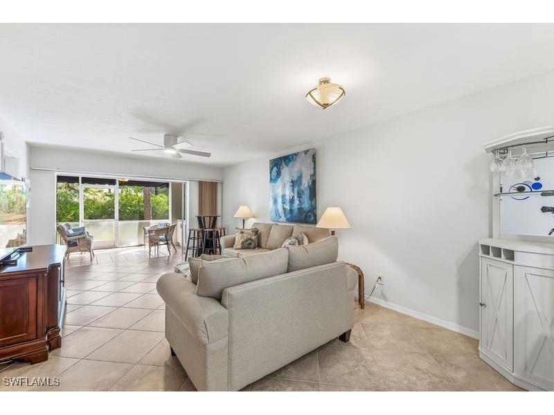 876 Gulf Pavilion Drive #101 Naples FL 34108 225074362 image8