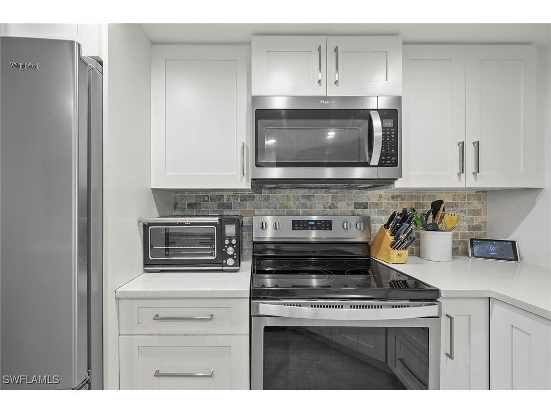 876 Gulf Pavilion Drive #105 Naples FL 34108 225060743 image15