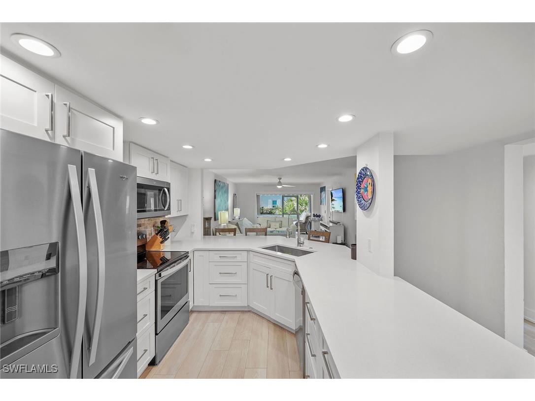 876 Gulf Pavilion Drive #105 Naples FL 34108 225060743 image5