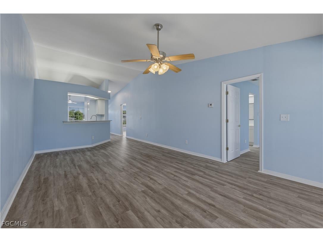 876 Gulf Pavilion Drive #202 Naples FL 34108 2025015241 image11