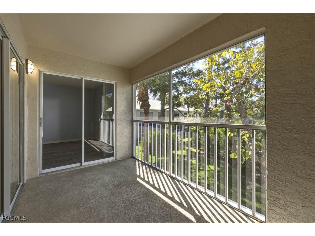 876 Gulf Pavilion Drive #202 Naples FL 34108 2025015241 image22