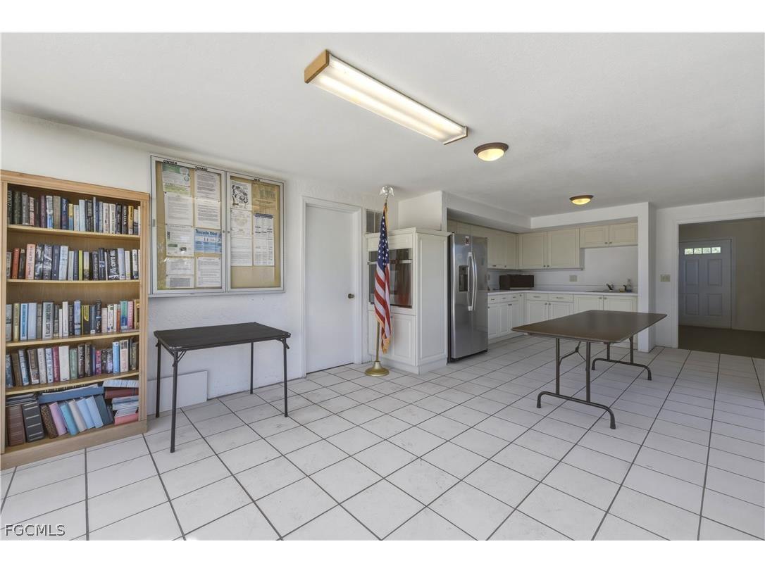 876 Gulf Pavilion Drive #202 Naples FL 34108 2025015241 image25