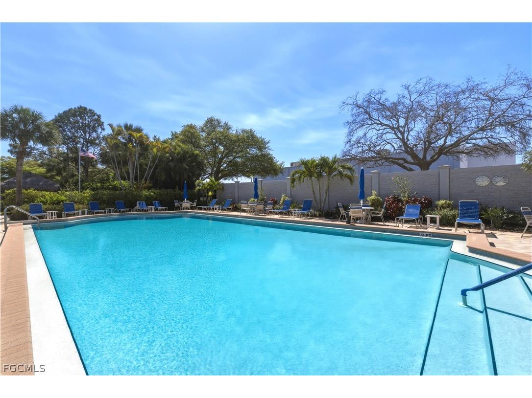 876 Gulf Pavilion Drive #202 Naples FL 34108 2025015241 image27
