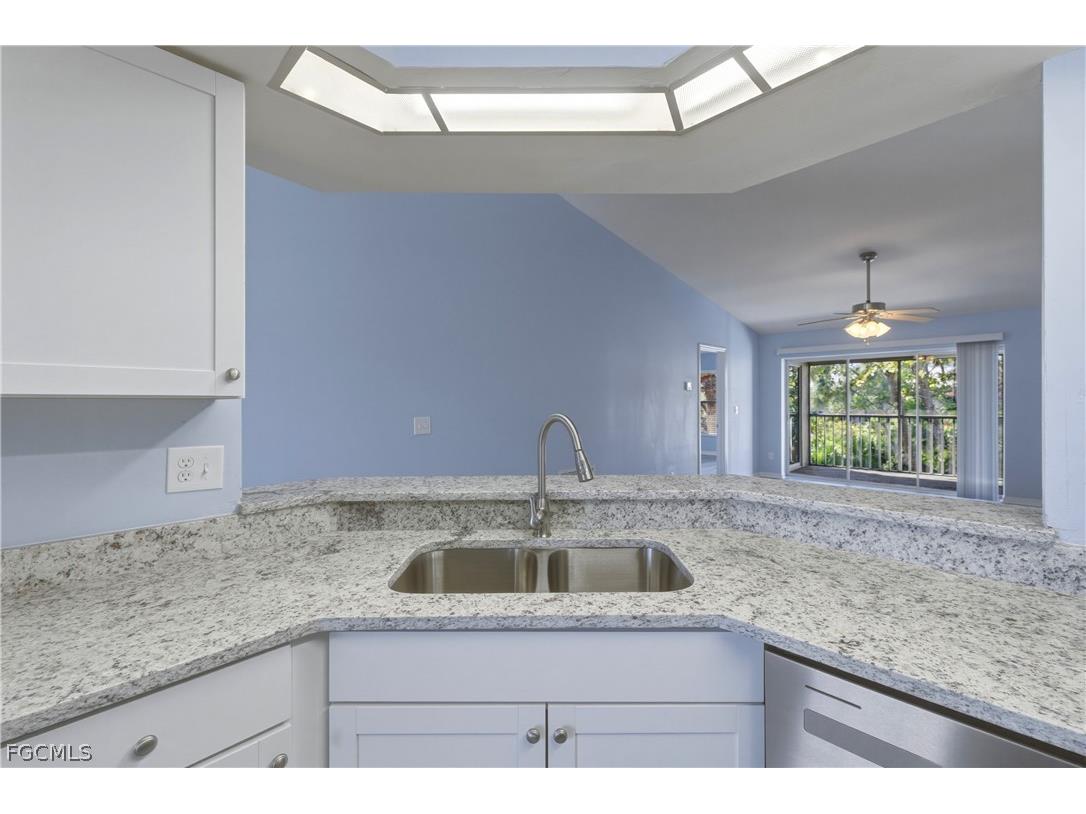 876 Gulf Pavilion Drive #202 Naples FL 34108 2025015241 image8